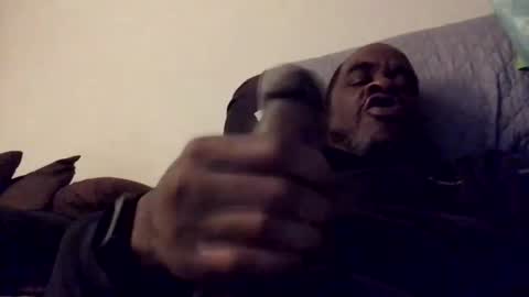 olivertwist1273 online show from February 9, 2025, 10:11 pm