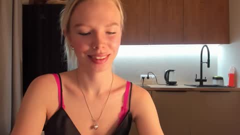 Olivia 3 online show from January 10, 2025, 8:48 pm