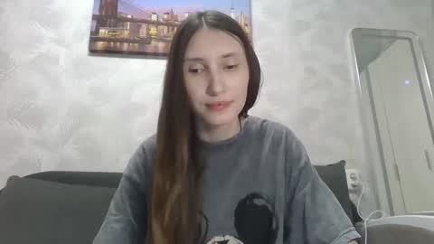 Olivia online show from February 2, 2025, 11:32 pm