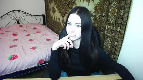 Snapshot of olivia_graceee chatting on May 14, 2026, 9:38 am olivia_graceee online show from May 14, 2026, 9:38 am