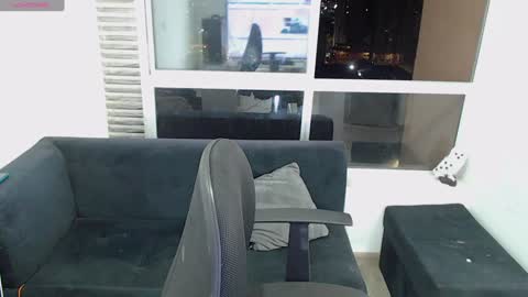 olivia_martine online show from January 18, 2025, 6:34 am