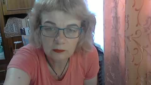 Snapshot of olivia_mia25 chatting on June 30, 2026, 9:43 am Olivia Mia online show from June 30, 2026, 9:43 am