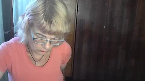 Snapshot of olivia_mia25 chatting on July 26, 2026, 9:49 am Olivia Mia online show from July 26, 2026, 9:49 am