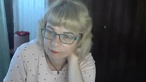 Snapshot of olivia_mia25 chatting on July 28, 2026, 9:48 am Olivia Mia online show from July 28, 2026, 9:48 am