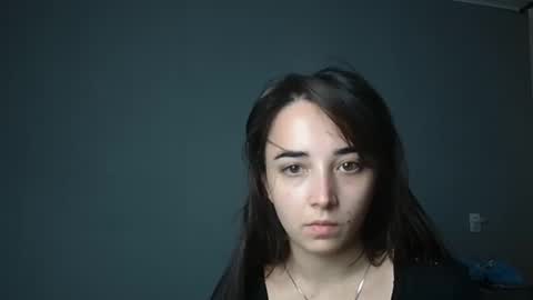 Olivia online show from October 27, 2025, 2:21 pm