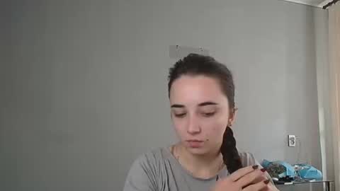 Olivia online show from October 31, 2025, 11:11 am