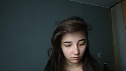 Olivia online show from November 15, 2025, 1:07 pm