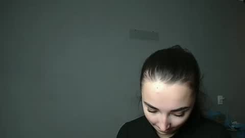 Olivia online show from December 13, 2025, 9:09 pm