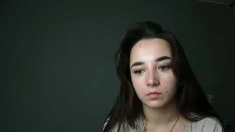 Olivia online show from December 15, 2025, 5:39 pm