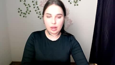 Olivia online show from June 4, 2026, 7:42 pm