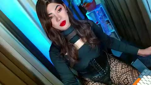 Miss OLIVIA online show from October 22, 2025, 8:25 am
