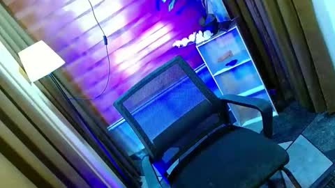 Snapshot of olivia_the_temptress27 chatting on May 10, 2026, 5:12 am Miss OLIVIA online show from May 10, 2026, 5:12 am