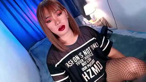 Snapshot of olivia_the_temptress27 chatting on May 27, 2026, 2:08 am Miss OLIVIA online show from May 27, 2026, 2:08 am