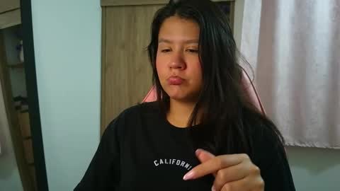 Snapshot of olivia_watson_ chatting on March 10, 2026, 12:10 pm Olivia online show from March 10, 2026, 12:10 pm