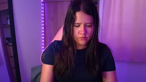 Snapshot of olivia_watson_ chatting on April 13, 2026, 12:43 pm Olivia online show from April 13, 2026, 12:43 pm