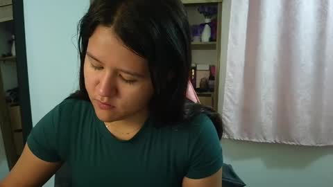 Snapshot of olivia_watson_ chatting on April 17, 2026, 12:08 pm Olivia online show from April 17, 2026, 12:08 pm