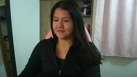 Snapshot of olivia_watson_ chatting on May 25, 2026, 12:11 pm Olivia online show from May 25, 2026, 12:11 pm