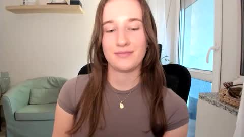 Oliwiaa2004 online show from September 19, 2025, 1:34 pm