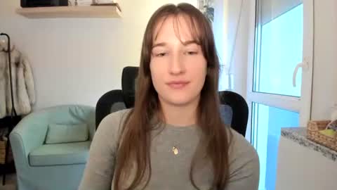 Oliwiaa2004 online show from January 14, 2026, 2:01 pm