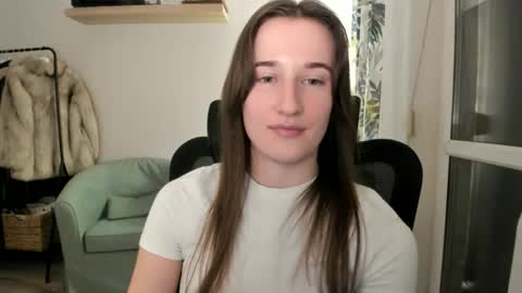 Oliwiaa2004 online show from February 24, 2026, 5:00 pm