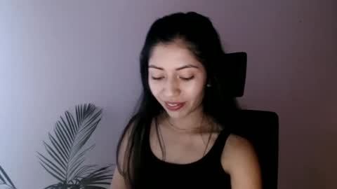Snapshot of oliviaaa__ chatting on April 28, 2026, 4:23 pm oliviaaa__ online show from April 28, 2026, 4:23 pm