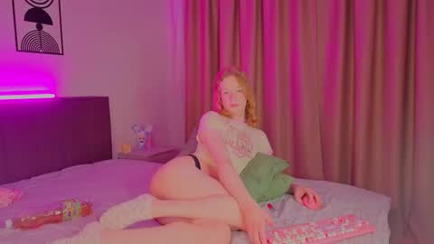 oliviaapink online show from June 14, 2026, 10:01 pm