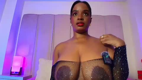 Snapshot of oliviabeneett chatting on June 17, 2026, 5:36 pm My name is olivia but can you call me Oli online show from June 17, 2026, 5:36 pm