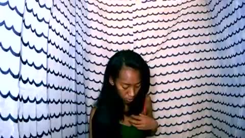 oliviah27 online show from October 22, 2025, 8:25 am