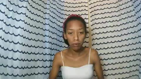 oliviah27 online show from November 27, 2025, 8:27 am