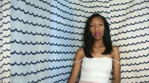 oliviah27 online show from December 13, 2025, 8:25 pm