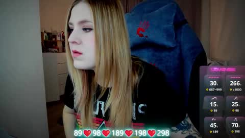 . online show from October 22, 2025, 5:30 am