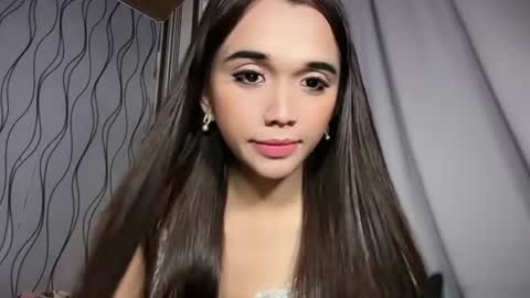 NICOLE online show from July 18, 2026, 5:28 pm