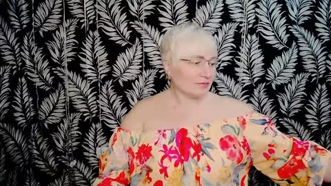 Kelly online show from April 9, 2026, 10:31 am