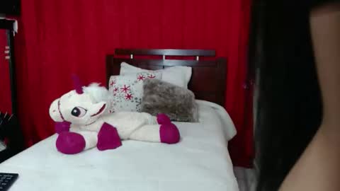 Olivia online show from February 16, 2026, 11:01 pm