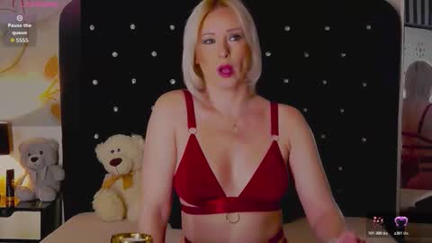 Olivia online show from March 6, 2026, 9:55 pm