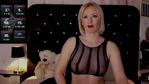 Olivia online show from February 11, 2025, 7:54 am