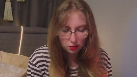 Snapshot of oliviavele chatting on September 11, 2025, 7:47 pm Kylie online show from September 11, 2025, 7:47 pm