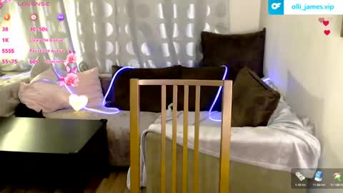 Snapshot of ollie_jamess chatting on June 7, 2026, 9:29 pm ollie_jamess online show from June 7, 2026, 9:29 pm