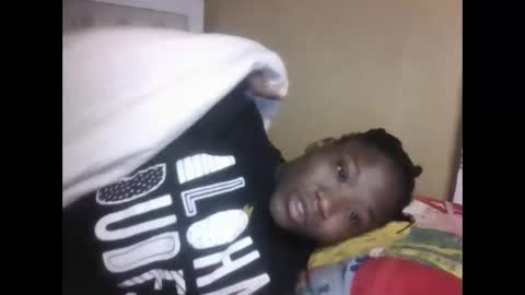 Snapshot of olwami4 chatting on December 16, 2025, 2:16 am olwami4 online show from December 16, 2025, 2:16 am