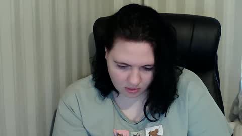 Snapshot of olyaandnetty chatting on October 20, 2025, 8:04 am OlyaAndNetty online show from October 20, 2025, 8:04 am