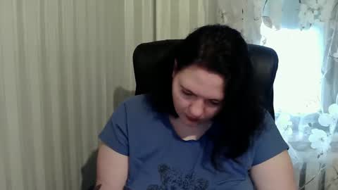 Snapshot of olyaandnetty chatting on October 21, 2025, 10:27 am OlyaAndNetty online show from October 21, 2025, 10:27 am