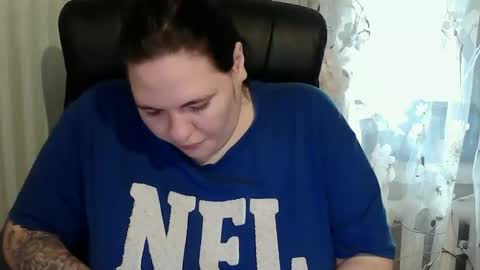 OlyaAndNetty online show from October 23, 2025, 12:37 pm