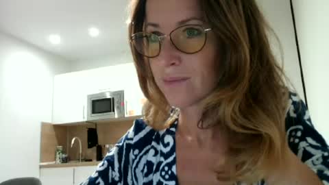 Snapshot of olyra11 chatting on July 14, 2026, 6:24 pm olyra11 online show from July 14, 2026, 6:24 pm
