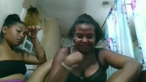 Snapshot of olyvienne90 chatting on November 26, 2025, 8:48 am olyvienne90 online show from November 26, 2025, 8:48 am