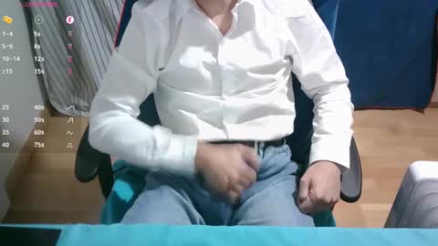 Snapshot of omar87ram chatting on January 5, 2025, 8:31 pm Omar online show from January 5, 2025, 8:31 pm