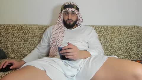 Snapshot of omar_xoxo chatting on January 15, 2025, 10:46 pm Omar online show from January 15, 2025, 10:46 pm