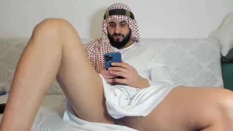 Snapshot of omar_xoxo chatting on January 30, 2025, 7:39 am Omar online show from January 30, 2025, 7:39 am