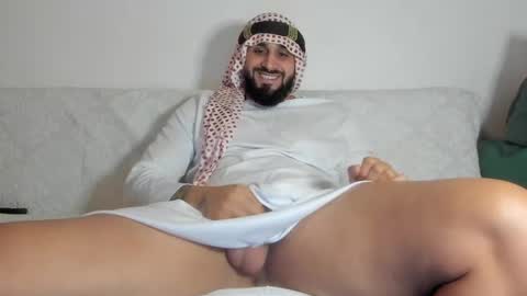 Snapshot of omar_xoxo chatting on September 24, 2025, 8:56 pm Omar online show from September 24, 2025, 8:56 pm