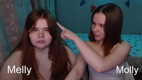 Snapshot of omellyoo chatting on January 1, 2025, 2:31 pm  MellY  online show from January 1, 2025, 2:31 pm