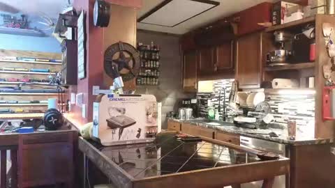 Snapshot of omfgy chatting on October 22, 2025, 7:46 pm Norm online show from October 22, 2025, 7:46 pm